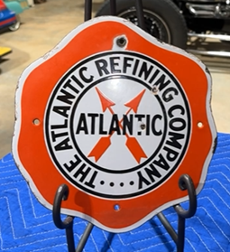 Atlantic Refining Company Double Arrow Scalloped Edge SSP Pump Plate