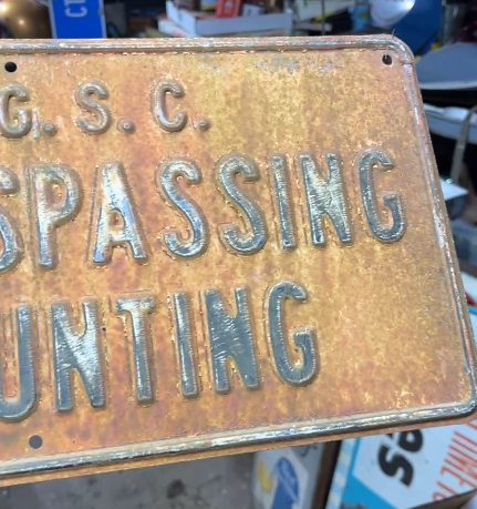 MBGSC No Trespassing No Hunting SST Embossed Sign