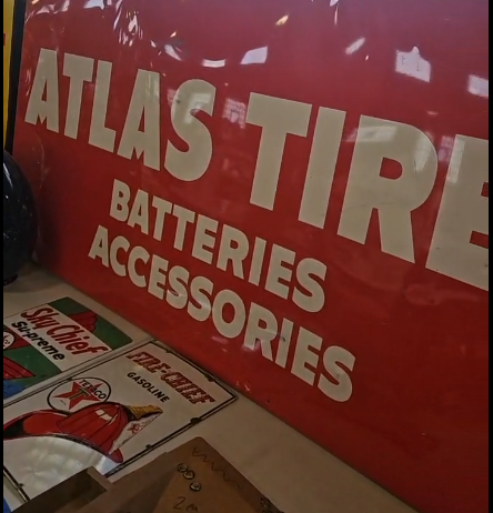 Atlas Tires Batteries Accessories SST Sign