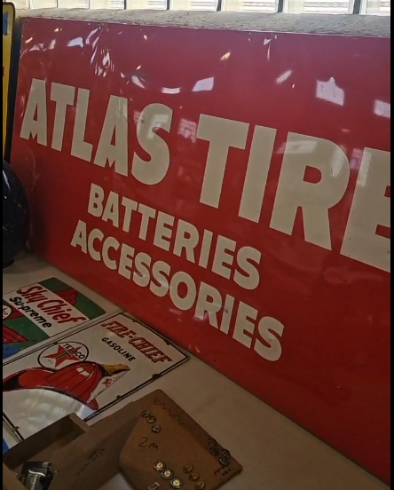 Atlas Tires Batteries Accessories SST Sign