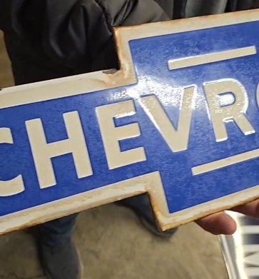 Chevrolet Bow Tie from OK Used Cars Neon SSP Flange Sign