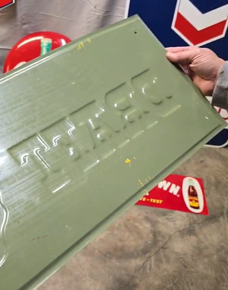 Original Dad’s Root Beer Bottle Cap Horizontal SST Embossed Sign