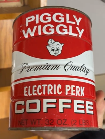 Piggly Wiggly Electric Perk Coffee 2 Pound SST Can
