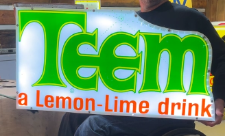 Teem a Lemon-Lime Drink Plastic Light Up Sign