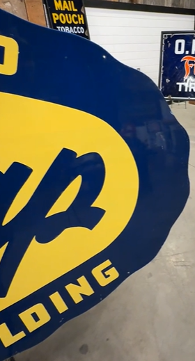 U.S. Royal Tires UsCap Approved Tuire Rebuilding SST Scalloped Edge Sign