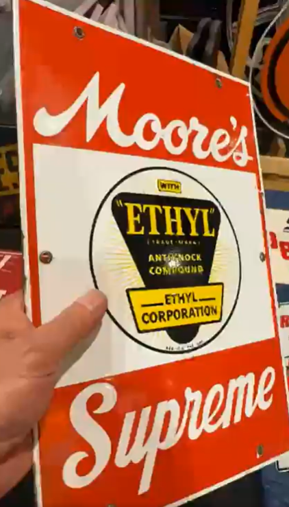 Moore’s Supreme Gasoline with Ethyl SSP Pump Plate