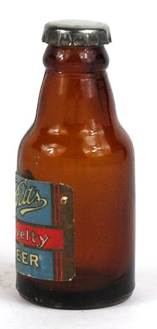1940 Bill’s Novelty Beer Salt Shaker 3 Inch Steinie Milwaukee Wisconsin