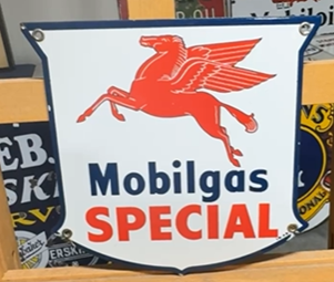 Mobilgas Special Mobil Gasoline with Pegasus SSP Pump Plate