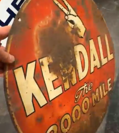 Kendall the 2000 Mile Oil DST Round Sign