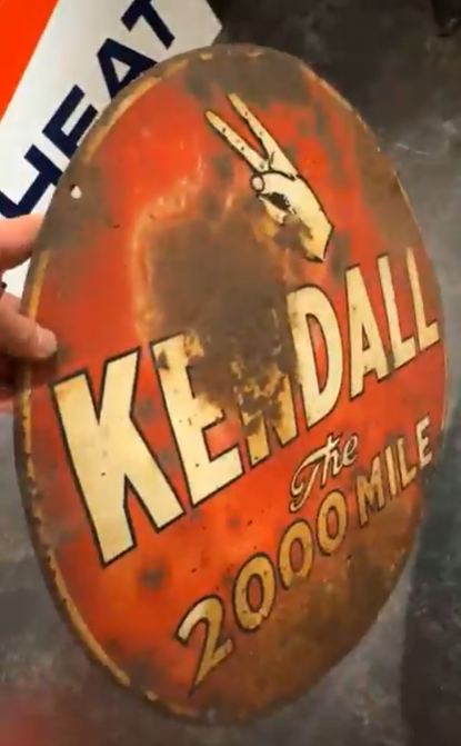 Kendall the 2000 Mile Oil DST Round Sign