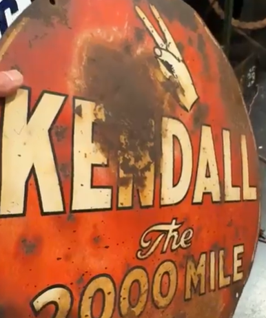 Kendall the 2000 Mile Oil DST Round Sign