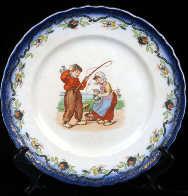 1910 Pfeiffer’s Brewery “Dutch Children” Plate Detroit Michigan