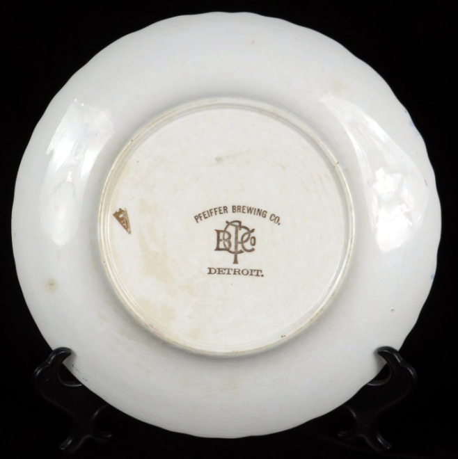 1910 Pfeiffer’s Brewery “Dutch Children” Plate Detroit Michigan