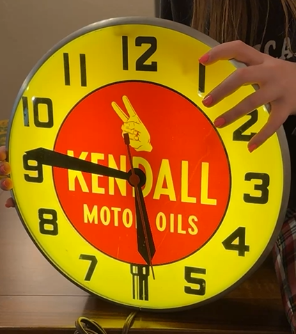 Kendall Motor Oils Glass Faced Electric Swihart Clock