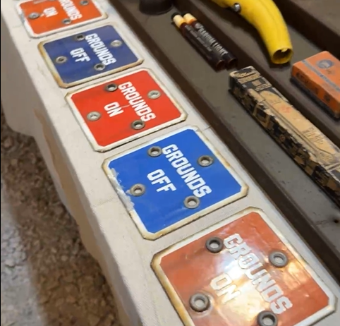 Gounds Off SSP Signs (set of six)