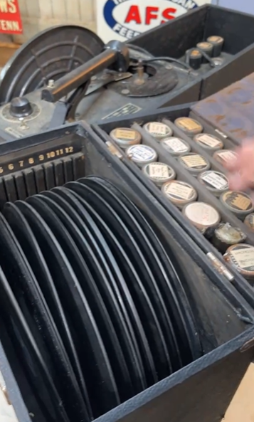 Ford Mechanical Training Courses for Service Men