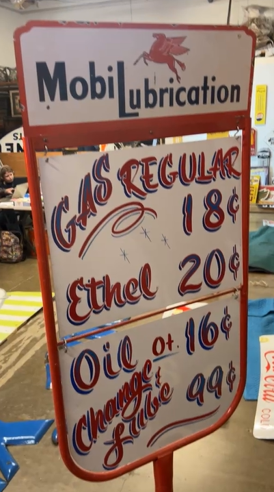 Mobil Lubrication DSP Topper on DST Hanging Signs