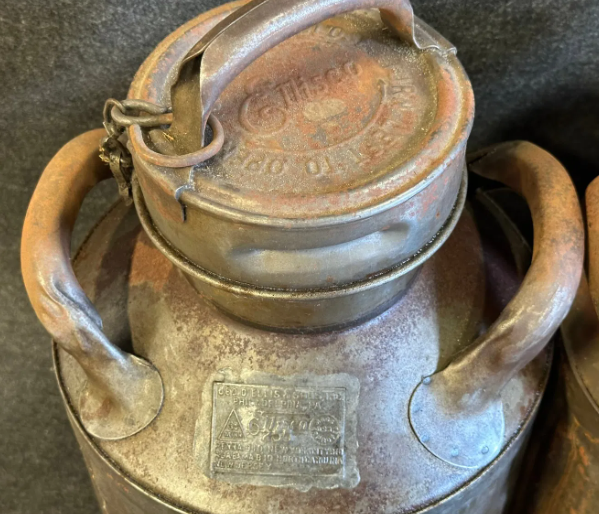 Atlantic Motor Oil Ellisco Metal 5 Gallon Oil Can Canisters