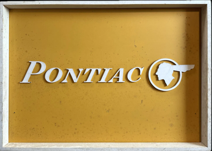 Pontiac Yellow & White Wood 42″ Dealership Sign