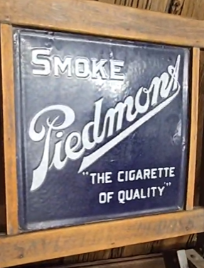 Piedmont Tobacco for Cigarettes Folding Chairs with DSP Signs