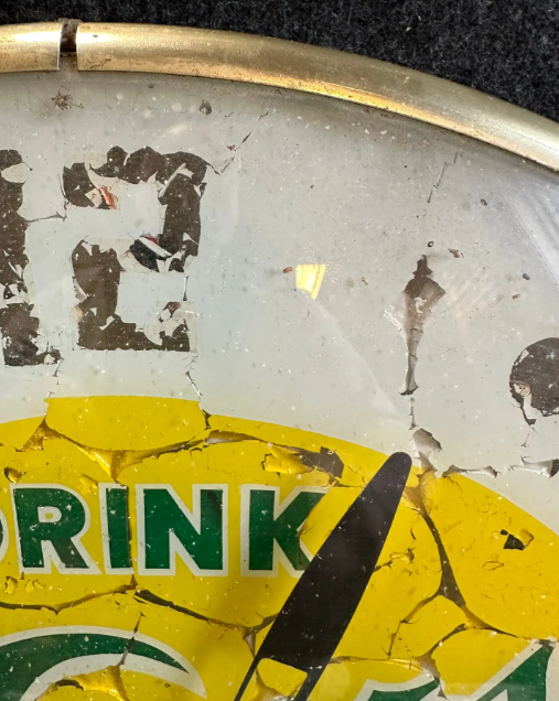 Vernors Original Advertising 20″ Soda Pop Lighted Clock Vernor’s