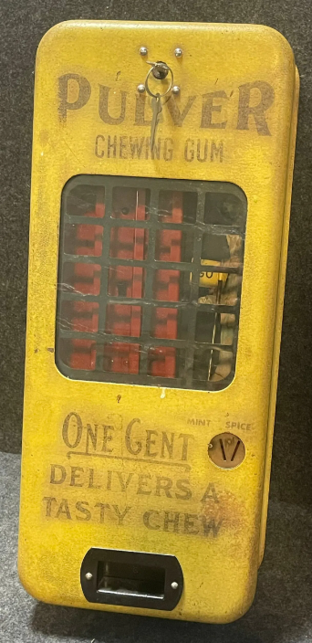 Pulver Chewing Gum 1 Cent Machine with Original Key & Yellow Paint