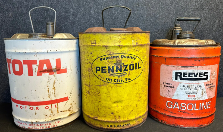 Total, Pennzoil & Reeves 5 Gallon SST Motor Oil Cans