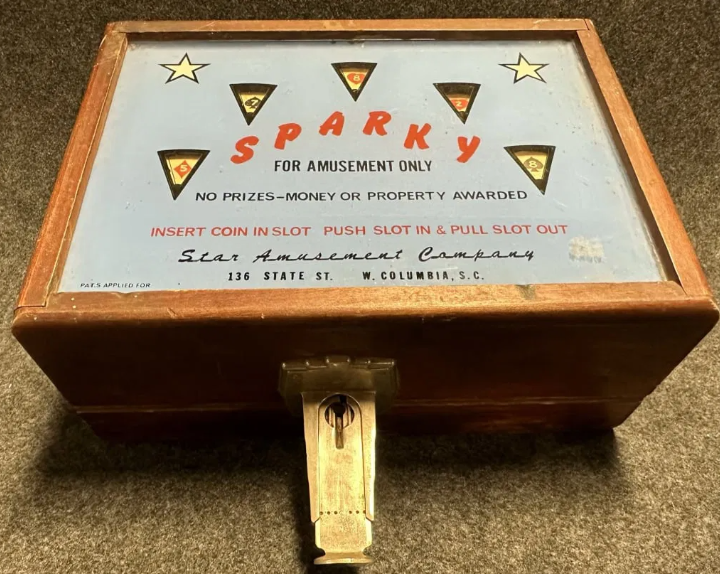 Sparky Star Amusement Co 5 Card Stud Poker Coin Operated Game