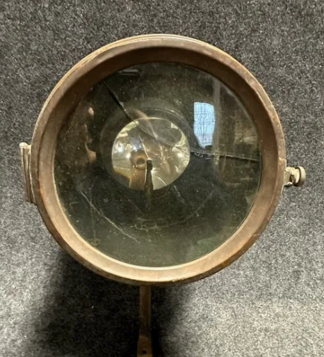 The E and J MFG Co 376 Model Detroit Michigan Automotive Brass Lamp