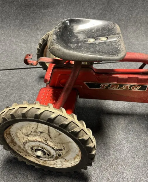 Murray Super Diesel Trac Pedal Tractor
