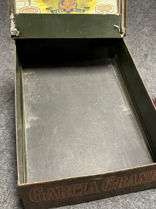 Garcia Grande Cigars Tabletop SST Cigar Store Display