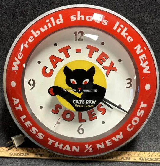 Cats Paw Cat Tex Soles 14″ Advertising Clock