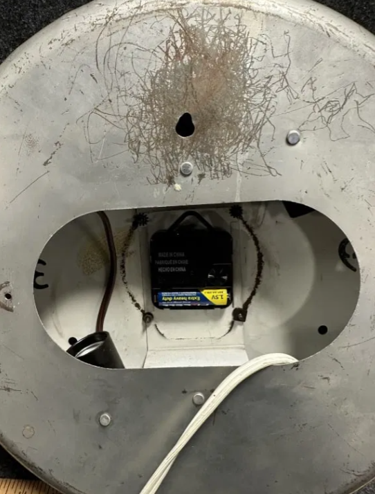 Cats Paw Cat Tex Soles 14″ Advertising Clock