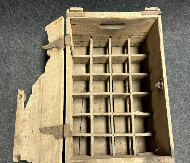 The Cleveland & Sandusky Bola Ohio Wood Beer Crate