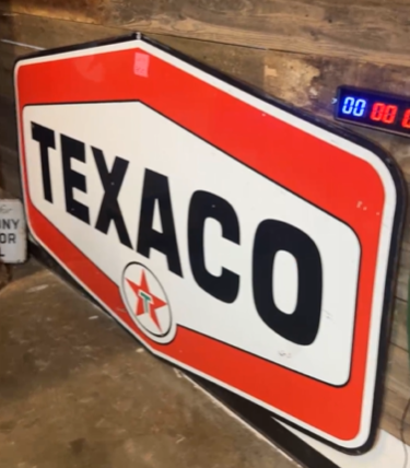Texaco Tomahawk White T DSP Sign