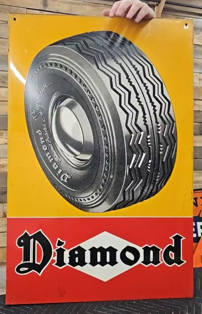 Diamond Tires SST Sign