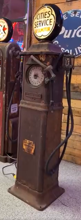 Cities Service Koolmotor Erie Clock Face Gasoline Pump with Visi-Gauge
