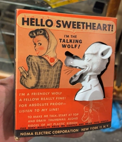 Hello Sweetheart Talking Wolf Noma Electric Plastic Toy