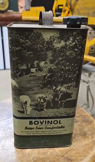 Standard Oil Company Bovinol Keeps Cows Comfortable SST One Gallon Can
