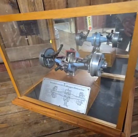 German Cut-Away Rear Axle Model Salesman’s Sample