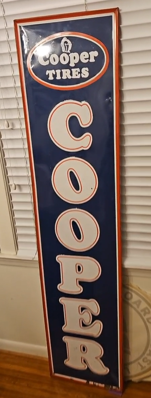 Cooper Tires SST Vertical Sign