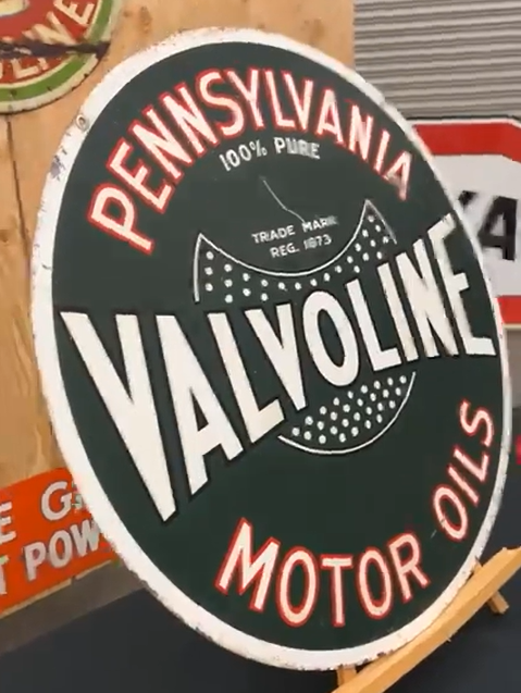 Valvoline Motor Oils Pennsylvania DST 30″ Diameter Sign