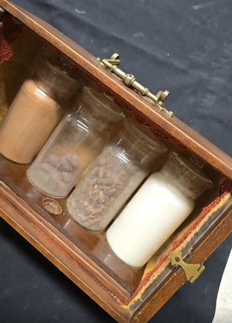 Educational Exhibit Cocoa and Chocolate Salesman Sample Box