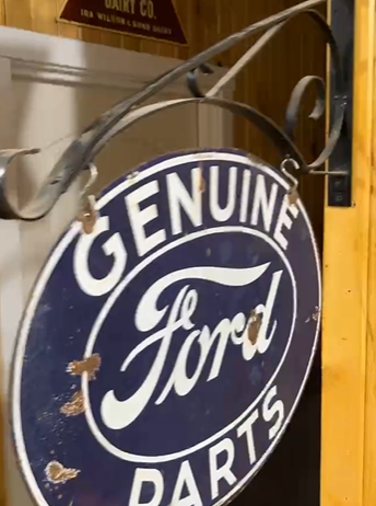 Genuine Ford Parts DSP 24 Inch Oval Hanging Sign