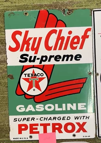 Texaco Sky Chief Supreme Gasoline with Petrox SSP Pump Plate