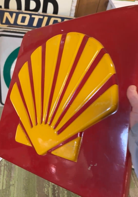 Shell Gasoline Service Station Plastic Light Up Sign