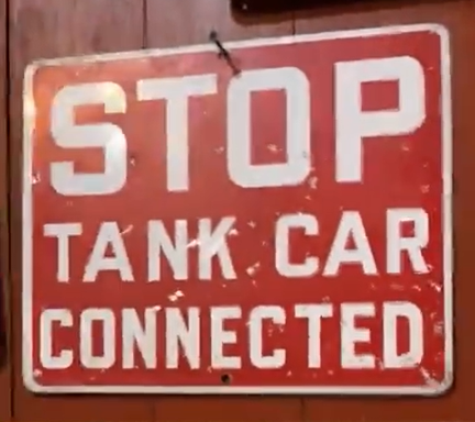 Stop Tank Car Connected SST Sign