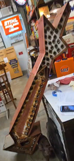 Downward Facing Double-Sided Lighted Arrow